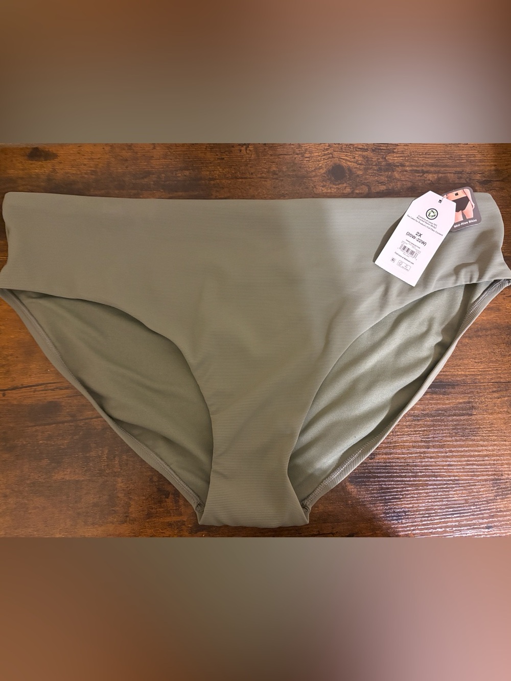 Time and Tru Olive Green Ribbed Swim Bottom
